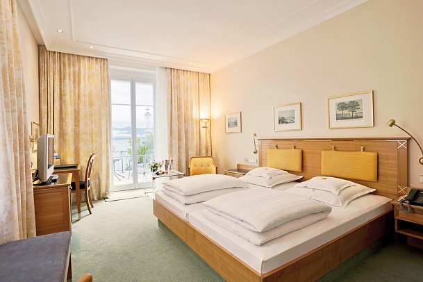 Hotel Reutemann-Seegarten - Wohnbeispiel Doppelzimmer Seeseite (Zimmercodierung DB2)