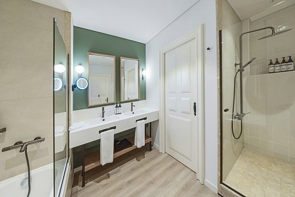 Dreams Madeira Resort Spa & Marina - Beispiel Bad Doppelzimmer (Zimmercodierungen DB1 & DC1)