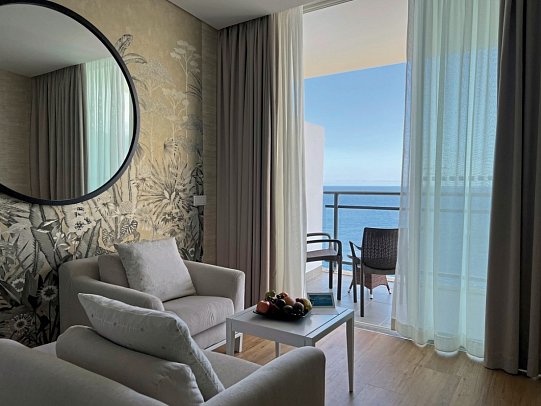 Vidamar Resorts Madeira - Wohnbeispiel Juniorsuite Premium Meerblick (Zimmercodierung JMM)