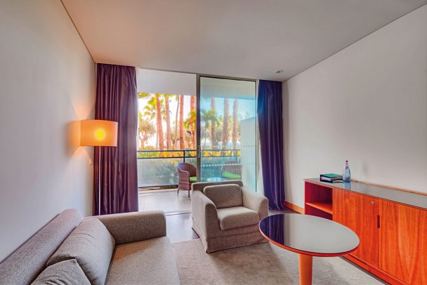 Vidamar Resorts Madeira - Wohnbeispiel Doppelzimmer Gartenblick (Zimmercodierung DBG)