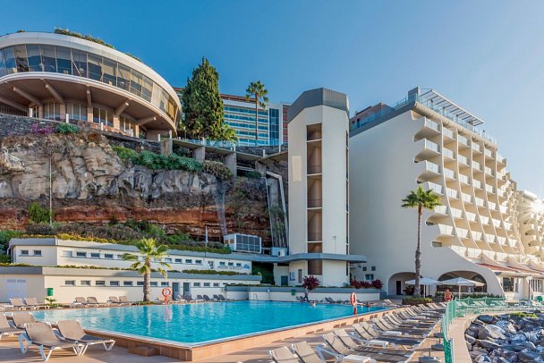 Pestana Carlton Madeira Premium Ocean Resort