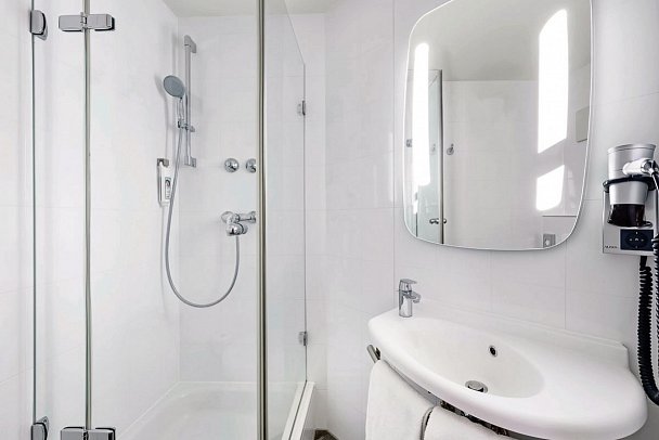 ibis Frankfurt Centrum Hotel - Wohnbeispiel Doppelzimmer Standard (Zimmercodierung DB1)