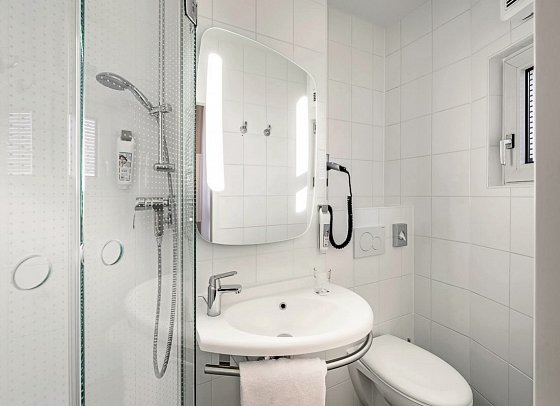 ibis Frankfurt Centrum Hotel - Wohnbeispiel Doppelzimmer Standard (Zimmercodierung DB1)