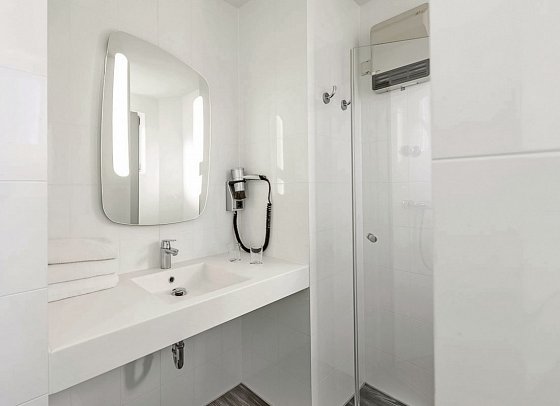 ibis Frankfurt Centrum Hotel - Wohnbeispiel Doppelzimmer Superior (Zimmercodierung DS1)