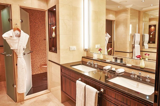 Steigenberger Icon Frankfurter Hof - Bad Grand Deluxe (Zimmercodierung DD2)