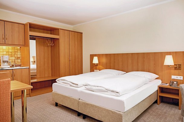 H+ Hotel Willingen - Wohnbeispiel Familienzimmer Deluxe (Zimmercodierungen FD1, FD2, UC1 & UC2)