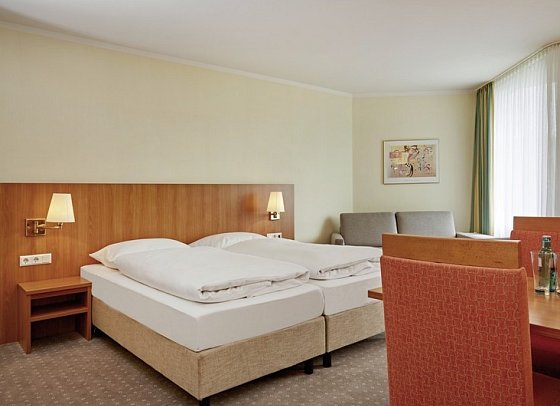 Sunday Hotel Willingen - Wohnbeispiel Familienzimmer Deluxe (Zimmercodierungen FD1, FD2, UC1 & UC2)