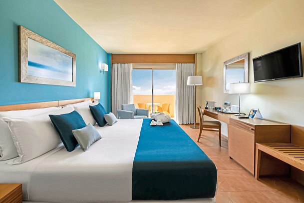 Elba Carlota Beach & Golf Resort - Wohnbeispiel Doppelzimmer Deluxe Prestige seitl. Meerblick (Zimmercodierung DDN)