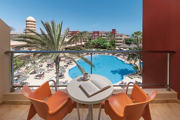 Elba Carlota Beach & Golf Resort - Wohnbeispiel Doppelzimmer seitl. Meerblick (Zimmercodierungen DBN, DCN & FVM)