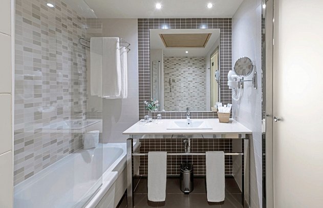 Elba Carlota Beach & Golf Resort - Wohnbeispiel Doppelzimmer (Zimmercodierungen DB1, DBN, DCN, DDN, FV1 & FVM)