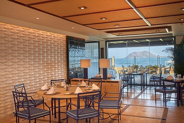 Secrets Bahía Real Resort & Spa