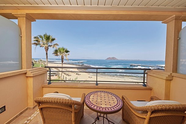 Secrets Bahía Real Resort & Spa - Wohnbeispiel Junior-Suite Meerblick (Zimmercodierung JBM)