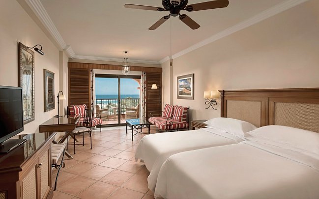 Sheraton Fuerteventura Beach, Golf & Spa Resort - Wohnbeispiel Doppelzimmer Deluxe Meerblick (Zimmercodierung DDM)