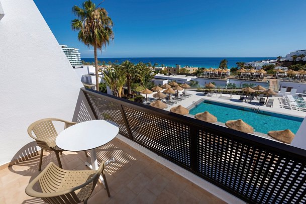 Sol Fuerteventura Jandia - All Suites - Wohnbeispiel Juniorsuite Meer- und Poolblick (Zimmercodierungen J3M & J4M)
