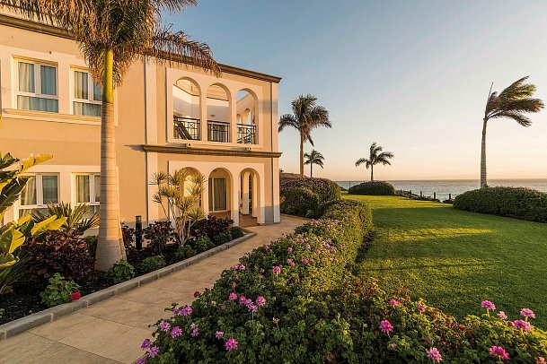 Royal Palm Resort & Spa