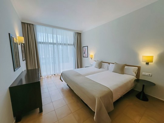 LIVVO Jandia Golf - Wohnbeispiel Familienzimmer (Zimmercodierung FB1)