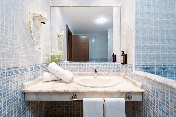 LIVVO Jandia Golf - Wohnbeispiel Familienzimmer (Zimmercodierung FB1)