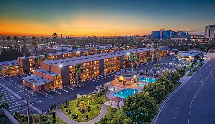 Best Western Plus Stovall's Inn