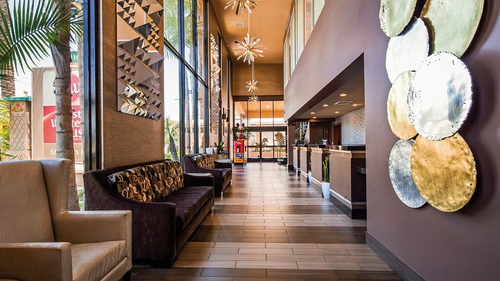 Best Western Plus Stovall's Inn