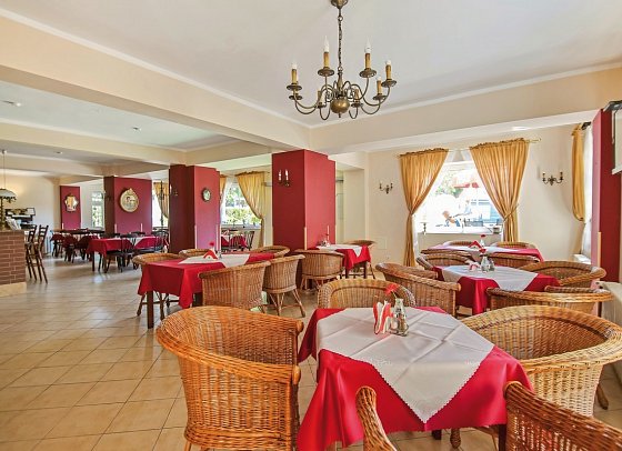 Villa Antares I & II