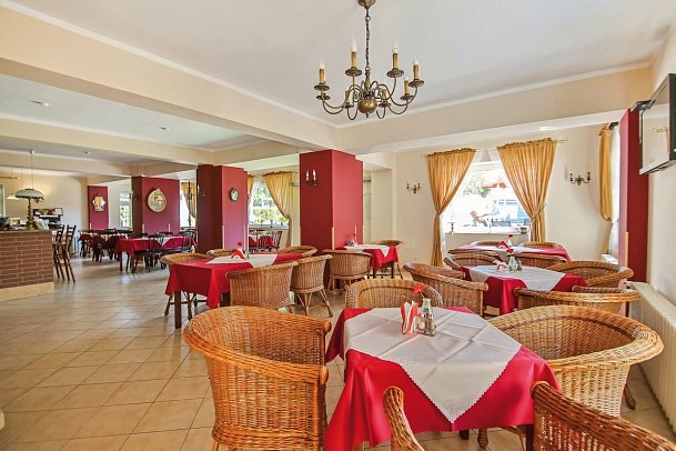 Villa Antares I & II