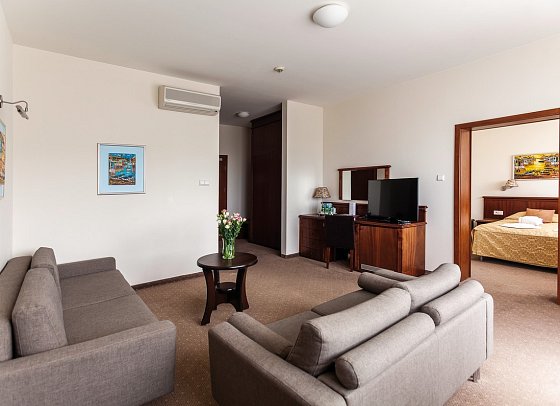 Arka Medical SPA - Wohnbeispiel Familienappartement (Zimmercodierung FB3)