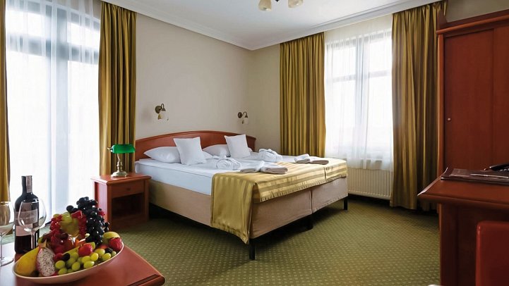 Hotel Lambert Medical Spa - Wohnbeispiel Doppelzimmer Economy Altbau (Zimmercodierungen DE1 & DC1)