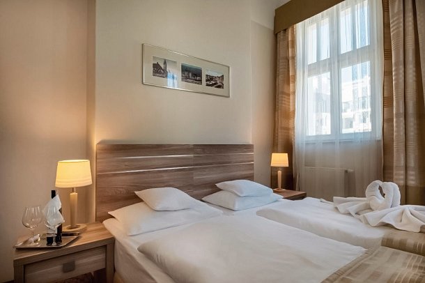 Cesarskie Ogrody - Wohnbeispiel Doppelzimmer Haupthaus (Zimmercodierungen DB1 & EB1)