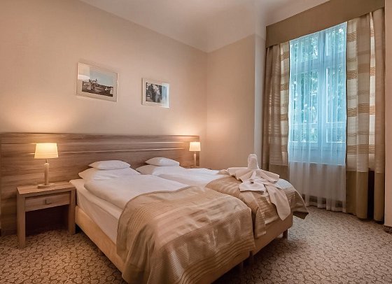 Cesarskie Ogrody - Wohnbeispiel Doppelzimmer Haupthaus (Zimmercodierungen DB1 & EB1)