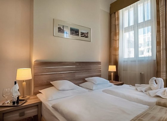 Cesarskie Ogrody - Wohnbeipiel Doppelzimmer Haupthaus (Zimmercodierungen DB1 & EB1)
