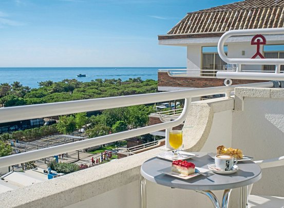 Indalo Park - Balkonbeispiel Doppelzimmer Premium (Zimmercodierung DM1)