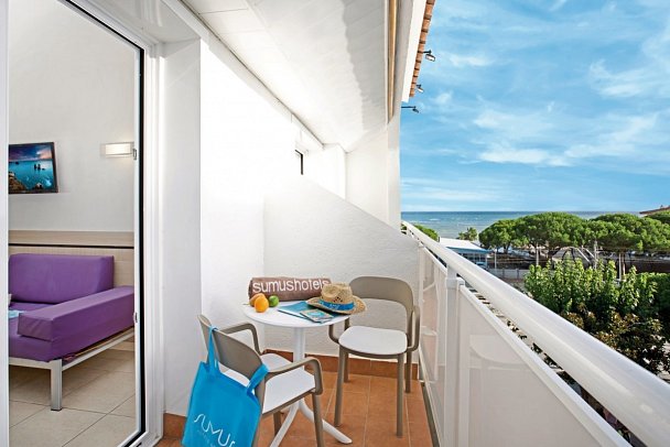 Sumus Hotel Monteplaya - Balkonbeispiel Doppelzimmer Komfort (Zimmercodierung DF1)