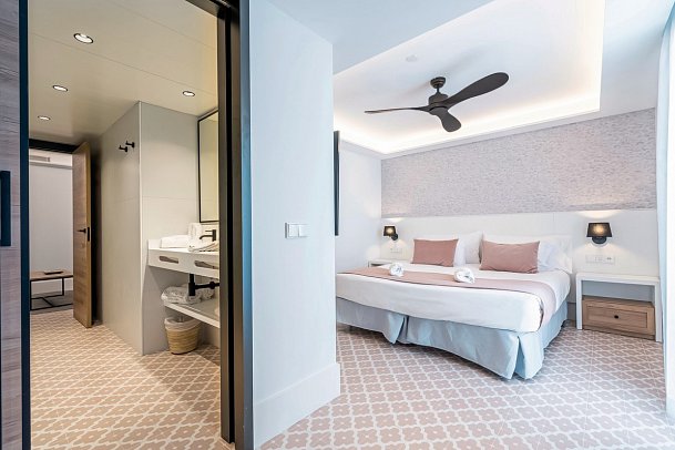 Neptuno & Spa - Wohnbeispiel Juniorsuite Balkon (Zimmercodierung JB1)