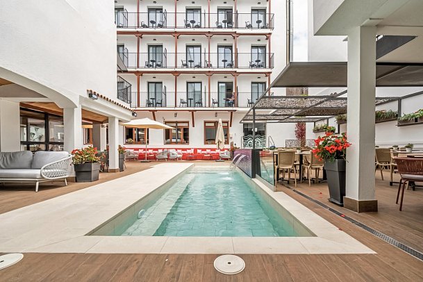 Neptuno & Spa