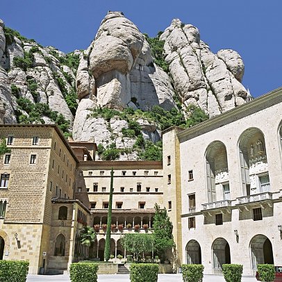 Costa Brava & Barcelona entspannt entdecken - Kloster Montserrat