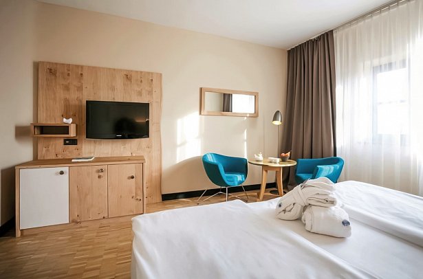 Rogner Bad Blumau - Wohnbeispiel Doppelzimmer Kunsthaus (Zimmercodierungen DB1 & EB1)