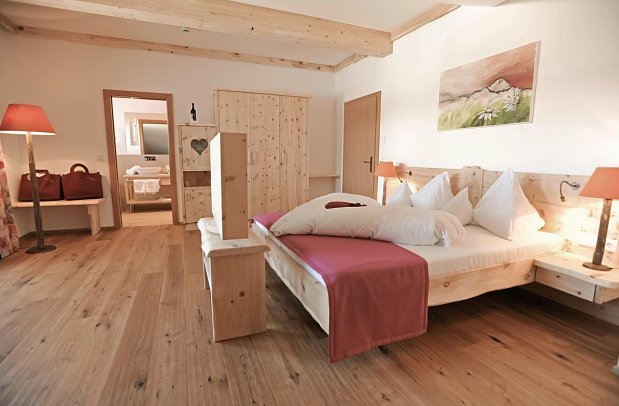 Natur & Wellnesshotel Höflehner - Wohnbeispiel Familiensuite (Zimmercodierung WI1)