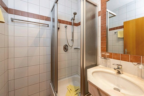 Aktivhotel Pehab - Beispiel Bad Doppelzimmer Romantik (Zimmercodierungen DB1, DB3 & EC1)