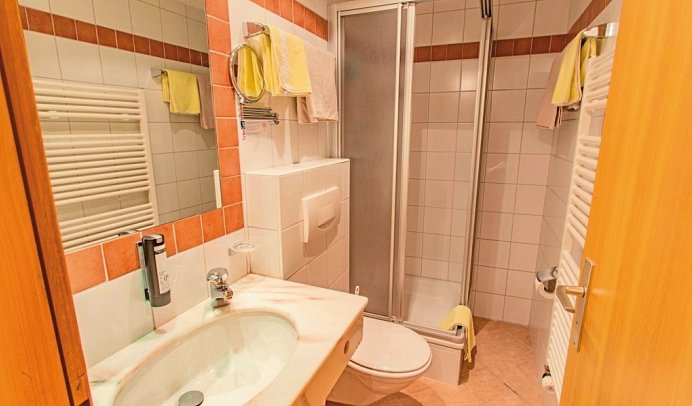 Aktivhotel Pehab - Wohnbeispiel Appartement Bergretter 2 Raum (Zimmercodierung AB1)