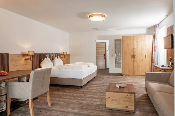 Aktivhotel Pehab - Wohnbeispiel Juniorsuite Ramsau (Zimmercodierung JB1)