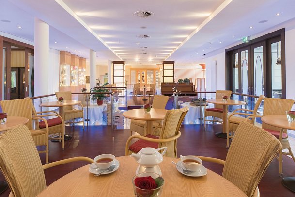 Best Western Premier Castanea Resort Hotel - Boulevard Café