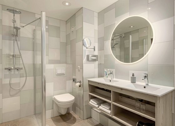 Center Parcs Bispinger Heide - Wohnbeispiel Hotelzimmer Premium (Zimmercodierungen DM1 & DM2)