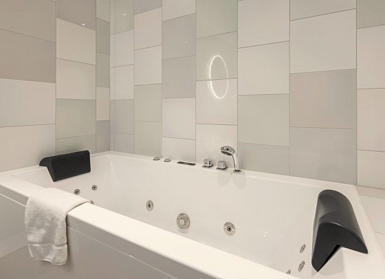 Center Parcs Bispinger Heide - Wohnbeispiel Hotelzimmer Premium (Zimmercodierungen DM1 & DM2)