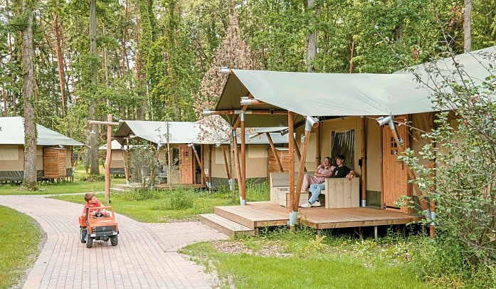 Serengeti Park Lodge - Wohnbeispiel Tongasoa Lodge (Zimmercodierungen UX8 & UX7)