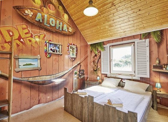 Heide Park Holiday Camp - Wohnbeispiel 2er Blockhütte (Zimmercodierungen XB1 & XB2)