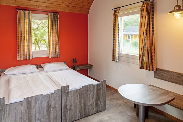 Heide Park Holiday Camp - Wohnbeispiel 2er Blockhütte (Zimmercodierungen XB1 & XB2)