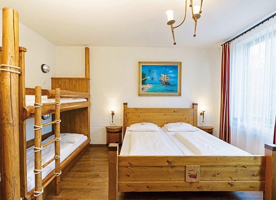 Heide Park Abenteuerhotel - Wohnbeispiel Piratenzimmer (Zimmercodierungen XB1 & XB2)