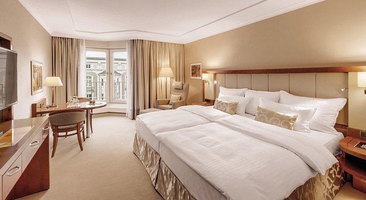 Grand Elysée Hamburg - Wohnbeispiel Doppelzimmer Grand Classic (Zimmercodierung DB1)