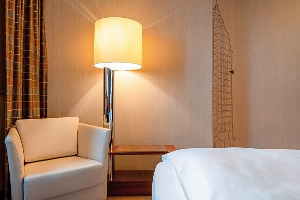 Mövenpick Hotel Hamburg - Wohnbeispiel Doppelzimmer Superior (Zimmercodierung DS1)