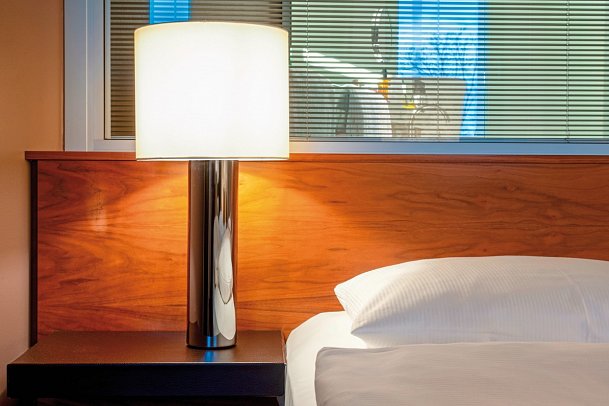 Mövenpick Hotel Hamburg - Wohnbeispiel Doppelzimmer Classic (Zimmercodierung DB1)